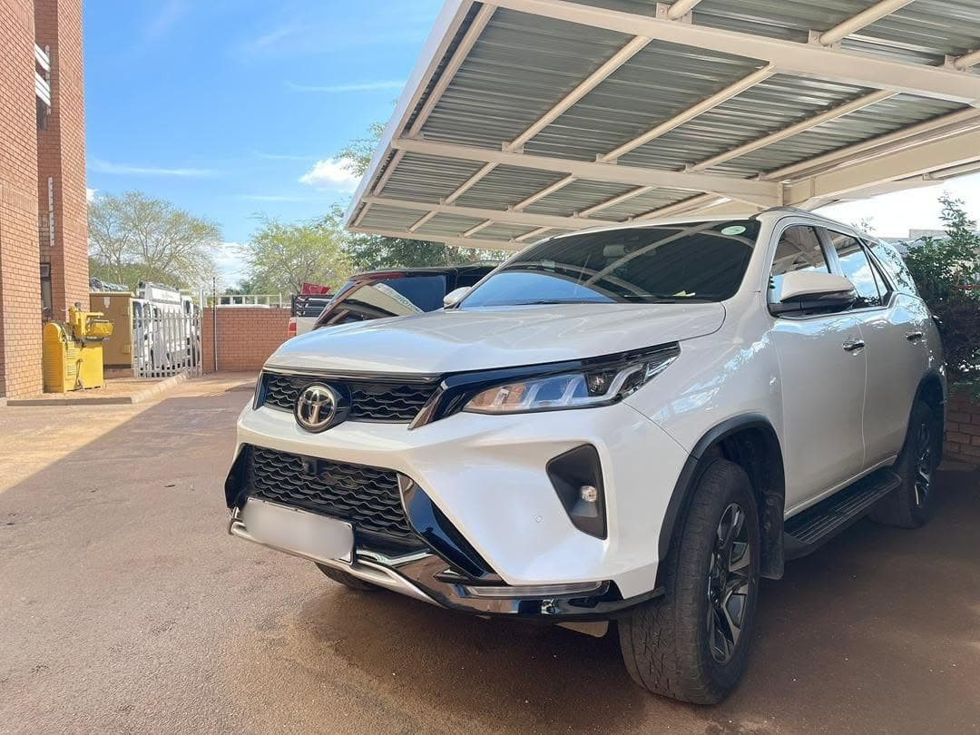 Toyota Fortuner 2.8 GD-6 — photo 2
